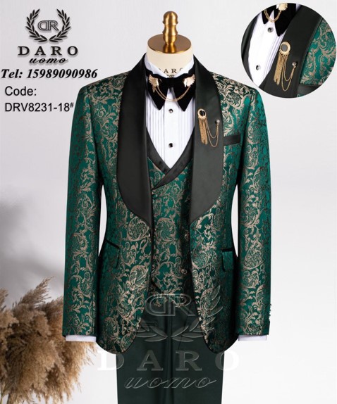 costume